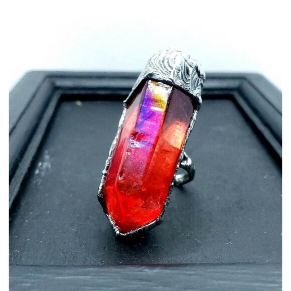 Red aura quartz crystal ring - Picture 9 of 12